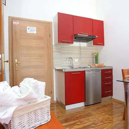 Apartment Family Friendly With A Swimming Pool Okrug Gornji, Ciovo - 16893