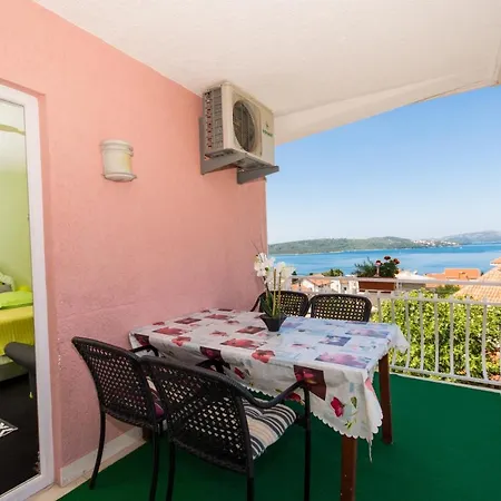 Apartment Family Friendly With A Swimming Pool Okrug Gornji, Ciovo - 16893 Trogir