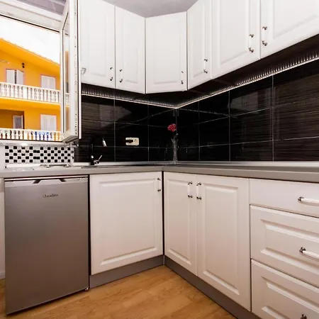 Family Friendly With A Swimming Pool Okrug Gornji, Ciovo - 16893 Apartment Trogir