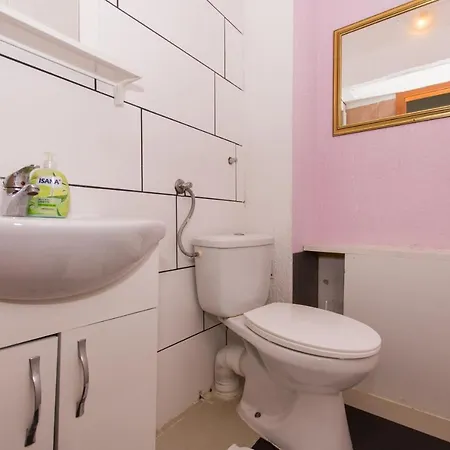 Apartment Family Friendly With A Swimming Pool Okrug Gornji, Ciovo - 16893 *