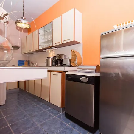 Apartment Family Friendly With A Swimming Pool Okrug Gornji, Ciovo - 16893 *