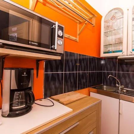 Family Friendly With A Swimming Pool Okrug Gornji, Ciovo - 16893 Apartment *