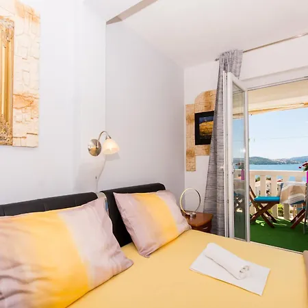 Family Friendly With A Swimming Pool Okrug Gornji, Ciovo - 16893 Apartment